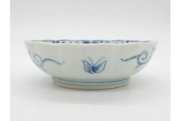 幕末期　古伊万里　輪花型　線描き　草花図　約15cm　4.9寸　手描きのあたたかみが魅力のなます皿2枚セット(中皿、和皿、和食器、四寸九分)(R-076820)
