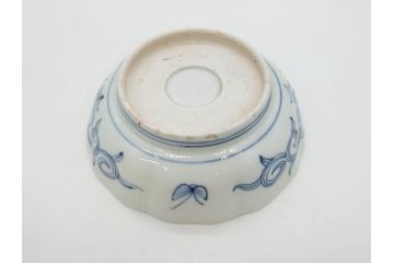 幕末期　古伊万里　輪花型　線描き　草花図　約15cm　4.9寸　手描きのあたたかみが魅力のなます皿2枚セット(中皿、和皿、和食器、四寸九分)(R-076820)