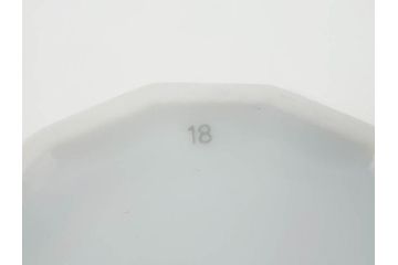 フランス　BERNARDAUD(ベルナルド)　LIMOGES(リモージュ)　気品あるデザインが魅力的なティーカップ&ソーサー8客セット(C&S、洋食器)(R-076821)