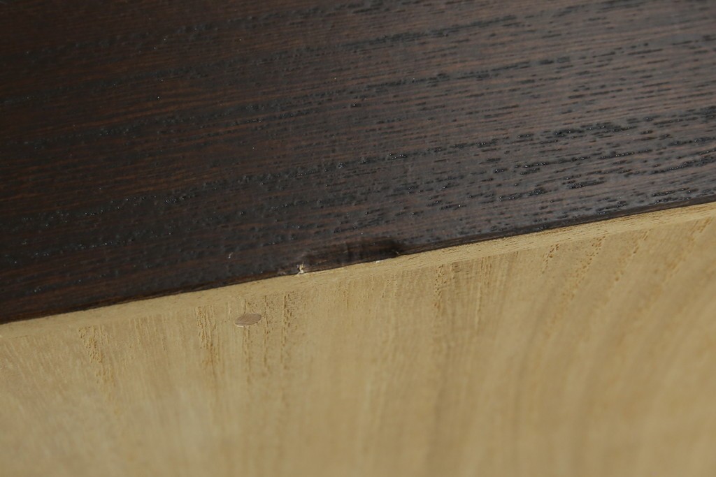 中古　老舗　桐屋田中　シンプルでモダンな佇まいが魅力的な加茂総桐箪笥　(R-076827)