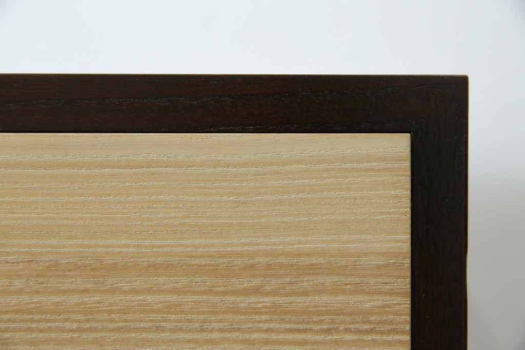 中古　老舗　桐屋田中　シンプルでモダンな佇まいが魅力的な加茂総桐箪笥　(R-076827)