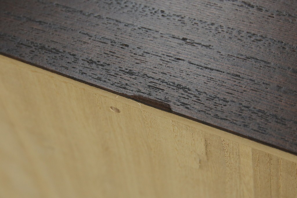 中古　老舗　桐屋田中　シンプルでモダンな佇まいが魅力的な加茂総桐箪笥　(R-076827)