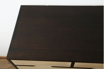 中古　老舗　桐屋田中　シンプルでモダンな佇まいが魅力的な加茂総桐箪笥(チェスト、総桐たんす、和タンス、衣装箪笥、収納箪笥、引き出し)(R-076827)