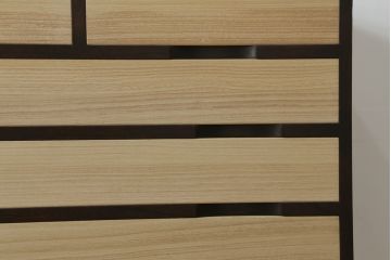 中古　老舗　桐屋田中　シンプルでモダンな佇まいが魅力的な加茂総桐箪笥(チェスト、総桐たんす、和タンス、衣装箪笥、収納箪笥、引き出し)(R-076827)