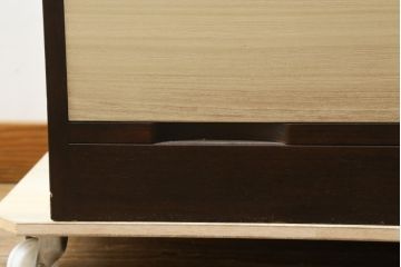 中古　老舗　桐屋田中　シンプルでモダンな佇まいが魅力的な加茂総桐箪笥(チェスト、総桐たんす、和タンス、衣装箪笥、収納箪笥、引き出し)(R-076827)