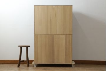 中古　老舗　桐屋田中　シンプルでモダンな佇まいが魅力的な加茂総桐箪笥(チェスト、総桐たんす、和タンス、衣装箪笥、収納箪笥、引き出し)(R-076827)
