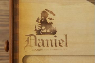中古　横浜ダニエル(daniel)　アーリーアメリカンシリーズ　A-402　ラウンド型の鏡が印象的! 上品な佇まいのドレッサーとスツールのセット(鏡台、化粧台、ミラー)(R-076828)