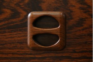 北欧ビンテージ　1950年〜60年頃!IKEAの創業当時のお品!!　スウェーデン　IKEA(イケア)　Erik Worts(エリック・ワーツ)デザイン　Ladoga(ラドガ)　ローズウッド材　北欧スタイルの空間づくりにおすすめのサイドボード(リビングボード、収納棚、戸棚、サイドキャビネット、ヴィンテージ)(R-076830)