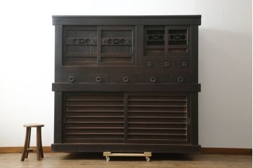 和製アンティーク　シックな雰囲気で重厚感のある六尺京水屋箪笥(水屋箪笥、収納棚、戸棚、キャビネット、食器棚)(R-076834)