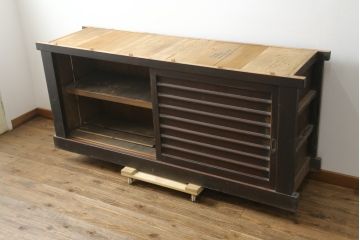 和製アンティーク　シックな雰囲気で重厚感のある京水屋箪笥サイドボード(水屋箪笥、収納棚、戸棚、サイドキャビネット、食器棚)(R-076836)
