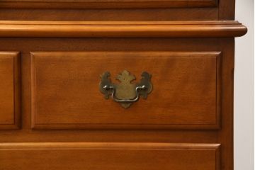 中古　美品　横浜ダニエル(daniel)　アーリーアメリカンシリーズ　気品ある佇まいが魅力的なワードローブ(洋服タンス、衣装箪笥、収納棚、戸棚、キャビネット)(定価約100万円)(R-076837)