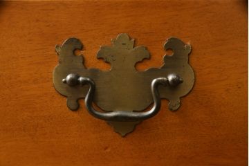 中古　美品　横浜ダニエル(daniel)　アーリーアメリカンシリーズ　気品ある佇まいが魅力的なワードローブ(洋服タンス、衣装箪笥、収納棚、戸棚、キャビネット)(定価約100万円)(R-076837)