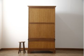 中古　美品　横浜ダニエル(daniel)　アーリーアメリカンシリーズ　気品ある佇まいが魅力的なワードローブ(洋服タンス、衣装箪笥、収納棚、戸棚、キャビネット)(定価約100万円)(R-076837)