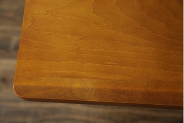 中古　美品　横浜クラシック家具　ダニエル(daniel)　アーリーアメリカンシリーズ　A-204　クラシカルな雰囲気のお部屋づくりにおすすめなチャイナキャビネット　(R-076840)