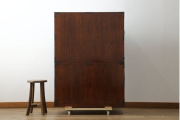 和製アンティーク　美品!!　激レア　特注品　立派な上手金具が存在感を放つ庄内箪笥(重ね箪笥、時代箪笥、和たんす、整理たんす、収納タンス、衣装タンス、引き出し)(R-076843)