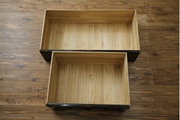 和製アンティーク　美品!!　激レア　特注品　立派な上手金具が存在感を放つ庄内箪笥　(R-076843)