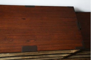 和製アンティーク　美品!!　激レア　特注品　立派な上手金具が存在感を放つ庄内箪笥　(R-076843)