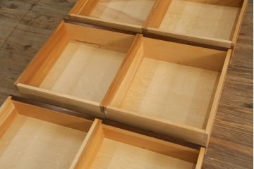 和製ビンテージ　松本民芸家具　引き出し12杯　和洋どちらにも馴染むシンプルで上品な佇まいのチェスト(整理タンス、洋服タンス、引き出し、ヴィンテージ)(R-076848)
