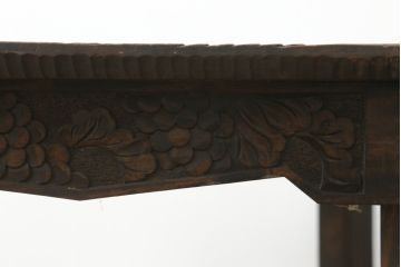 和製ビンテージ　軽井沢彫り　葡萄の彫刻が可愛らしいコーヒーテーブル(カフェテーブル、サイドテーブル、エンドテーブル、ナイトテーブル、飾り台、花台、ヴィンテージ)(R-076849)
