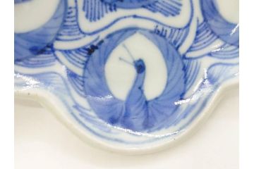 江戸期　古伊万里　染付　鶴亀図　輪花皿　約11cm　3.6寸　縁起の良い図柄が描かれた変形皿4枚セット(小皿、豆皿、和皿、和食器、三寸六分)(R-076851)