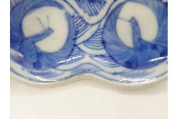 江戸期　古伊万里　染付　鶴亀図　輪花皿　約11cm　3.6寸　縁起の良い図柄が描かれた変形皿4枚セット(小皿、豆皿、和皿、和食器、三寸六分)(R-076851)