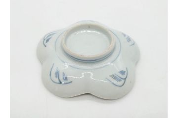 江戸期　古伊万里　染付　鶴亀図　輪花皿　約11cm　3.6寸　縁起の良い図柄が描かれた変形皿4枚セット(小皿、豆皿、和皿、和食器、三寸六分)(R-076851)
