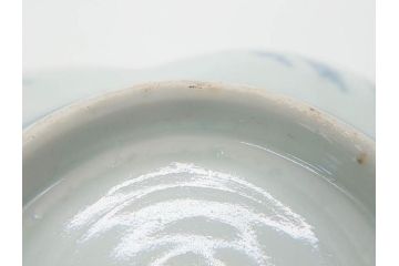 江戸期　古伊万里　染付　鶴亀図　輪花皿　約11cm　3.6寸　縁起の良い図柄が描かれた変形皿4枚セット(小皿、豆皿、和皿、和食器、三寸六分)(R-076851)