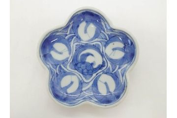 江戸期　古伊万里　染付　鶴亀図　輪花皿　約11cm　3.6寸　縁起の良い図柄が描かれた変形皿4枚セット(小皿、豆皿、和皿、和食器、三寸六分)(R-076851)