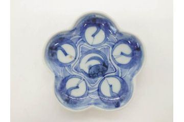 江戸期　古伊万里　染付　鶴亀図　輪花皿　約11cm　3.6寸　縁起の良い図柄が描かれた変形皿4枚セット(小皿、豆皿、和皿、和食器、三寸六分)(R-076851)