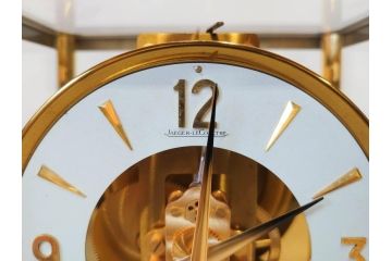 スイス　JAEGER-LECOULTRE(ジャガー・ルクルト)　ATMOS(アトモス)　METAL CALIBER 528-8　空気で動く!置時計(空気時計、ガス、半永久)(R-076853)