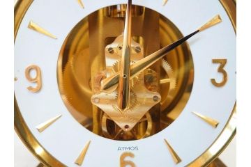 スイス　JAEGER-LECOULTRE(ジャガー・ルクルト)　ATMOS(アトモス)　METAL CALIBER 528-8　空気で動く!置時計(空気時計、ガス、半永久)(R-076853)