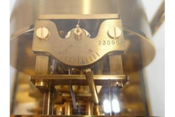 スイス　JAEGER-LECOULTRE(ジャガー・ルクルト)　ATMOS(アトモス)　METAL CALIBER 528-8　空気で動く!置時計(空気時計、ガス、半永久)(R-076853)
