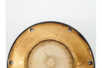 上品な蝶花図が美しい小鼓(蒔絵、つづみ、鼓胴、革一組2枚、調緒、横調べ、縦調べ、小締、和楽器、打楽器、雅楽、能楽)(R-076854)
