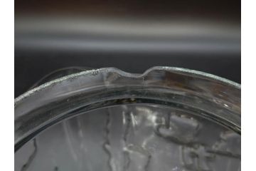アンティーク雑貨　当時物　カルケット　エンボス　どこか懐かしい気持ちになるアルミ蓋付ガラス瓶(角型、角瓶、キャニスター、ガラスビン、菓子瓶、硝子、フタ付き、小物入れ、ディスプレイ雑貨、古道具、店舗什器)(R-076859)