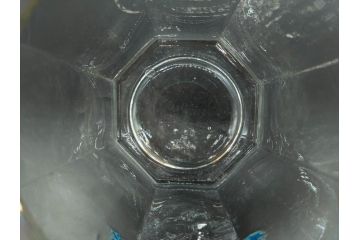 昭和レトロ　カマダの虫よけネオパラゾールの文字入り　レトロなディスプレイが叶う古い八角ガラス瓶(キャニスター、ガラスビン、硝子、フタ付き、小物入れ、ディスプレイ雑貨、古道具、店舗什器)(R-076860)