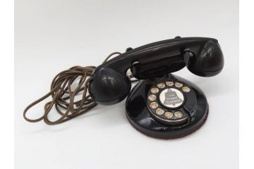 アメリカ　LONG DISTANCE TELEPHONE　レトロなデザインがお洒落なダイヤル式黒電話(電話機、USA、テレフォン)(R-076869)
