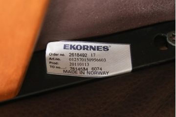 中古　EKORNES(エコーネス)　ロイヤルシリーズ　極上のくつろぎの時間を演出するストレスレスチェア+オットマンのセット(クラシックベース、アームチェア、リクライニングチェア、椅子、イス、1人掛けソファ、1Pソファ、フットスツール、北欧)(R-076877)