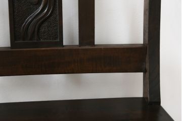 和製ビンテージ　軽井沢彫り　和モダンな佇まいが魅力的な低座アームチェア2脚セット(板座チェア、ダイニングチェア、低座椅子、低座イス、ヴィンテージ)(R-076881)