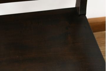 和製ビンテージ　軽井沢彫り　和モダンな佇まいが魅力的な低座アームチェア2脚セット(板座チェア、ダイニングチェア、低座椅子、低座イス、ヴィンテージ)(R-076881)