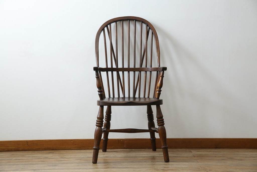 イギリスアンティーク　エルム材　美しい木目が魅力的なダブルボウバックウインザーアームチェア　(R-076887)