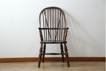 イギリスアンティーク　エルム材　美しい木目が魅力的なダブルボウバックウインザーアームチェア　(R-076887)