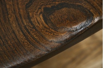 イギリスアンティーク　エルム材　美しい木目が魅力的なダブルボウバックウインザーアームチェア　(R-076887)