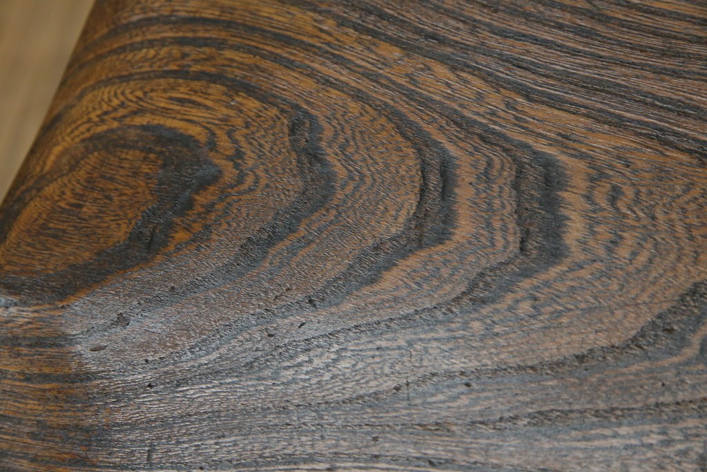 イギリスアンティーク　エルム材　美しい木目が魅力的なダブルボウバックウインザーアームチェア　(R-076887)