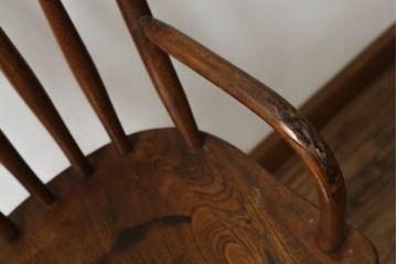 イギリスアンティーク　エルム材　バーチ材　シンプルなデザインが魅力的なチャイルドチェア(キッズチェア、アームチェア、ダイニングチェア、板座チェア、ベビーチェア、こども椅子、子どもイス)(R-076888)