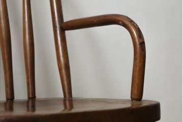 イギリスアンティーク　エルム材　バーチ材　シンプルなデザインが魅力的なチャイルドチェア(キッズチェア、アームチェア、ダイニングチェア、板座チェア、ベビーチェア、こども椅子、子どもイス)(R-076888)