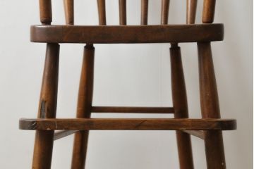 イギリスアンティーク　エルム材　バーチ材　シンプルなデザインが魅力的なチャイルドチェア(キッズチェア、アームチェア、ダイニングチェア、板座チェア、ベビーチェア、こども椅子、子どもイス)(R-076888)