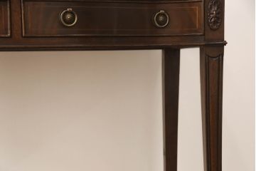 イギリスアンティーク　マホガニー材　ジョージアン　美しい杢目と洗練された佇まいが魅力的なレザートップデスク(レディースデスク、コンソールテーブル、机、本革、ワークデスク、在宅用、在宅ワーク用)(R-076896)