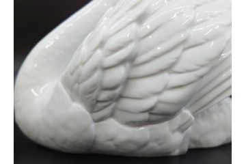 スペイン　リヤドロ　LLADRO　白鳥　フィギュリン(箱なし、陶器人形、置物、オブジェ、スワン、Swan)(R-076902)