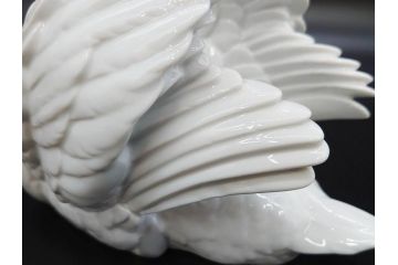 スペイン　リヤドロ　LLADRO　白鳥　フィギュリン(箱なし、陶器人形、置物、オブジェ、スワン、Swan)(R-076902)