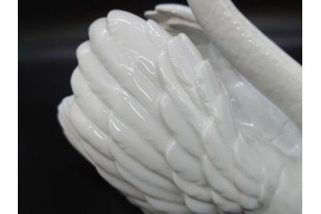 スペイン　リヤドロ　LLADRO　白鳥　フィギュリン(箱なし、陶器人形、置物、オブジェ、スワン、Swan)(R-076902)